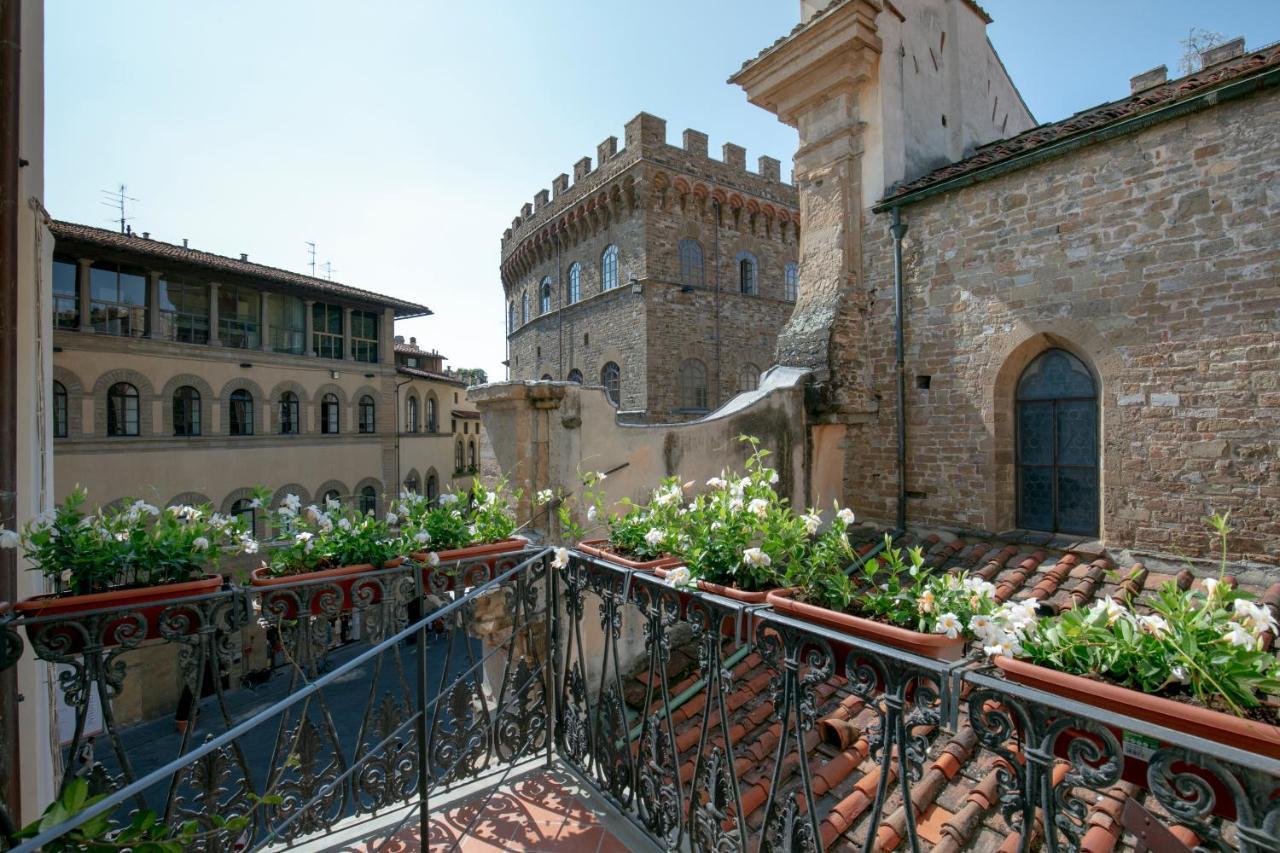 Tornabuoni Place Флоренция Экстерьер фото